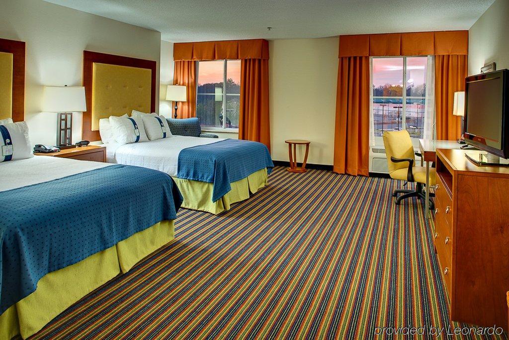 Delta Hotels By Marriott Колониал-Хайтс Номер фото