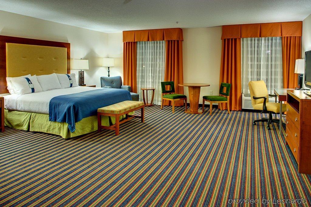 Delta Hotels By Marriott Колониал-Хайтс Номер фото
